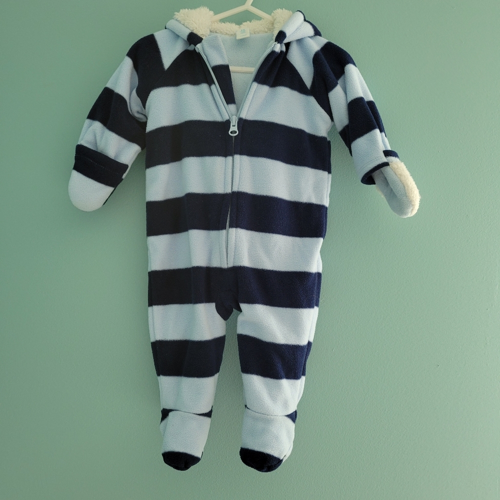 Old Navy Fleece Bunting suit